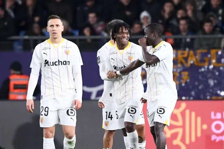 Un ancien lensois visé par un retour en Ligue 1