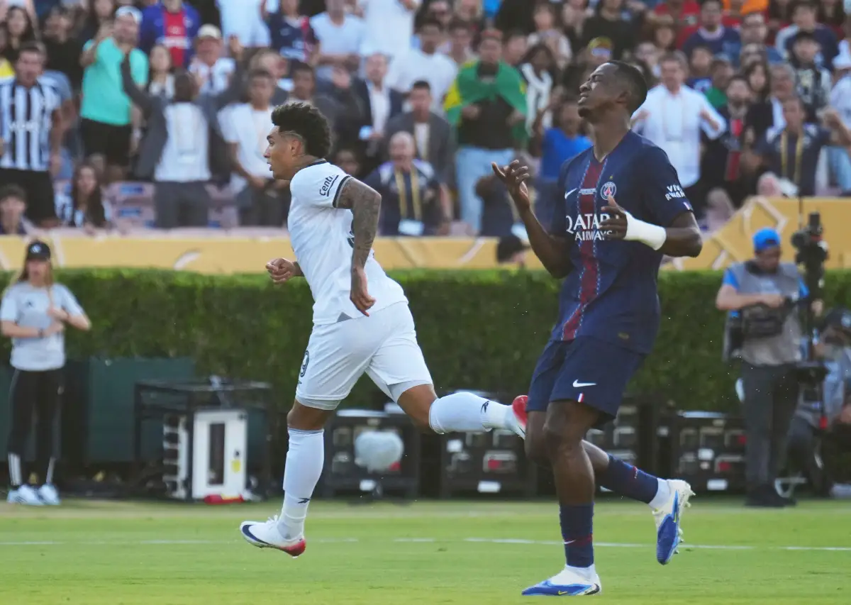 Un cauchemar du PSG en Premier League (Officiel)