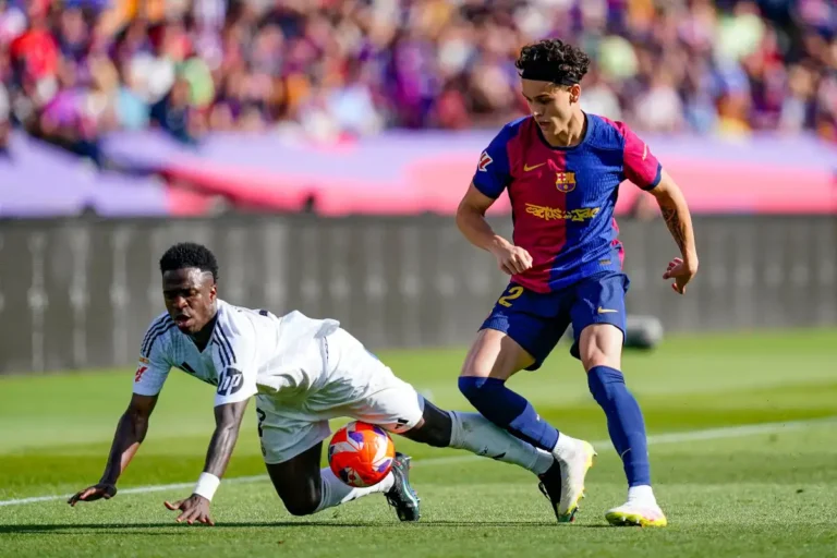 Un crack de la Masia n'a pas réussir à convaincre Hansi Flick ©Alamy