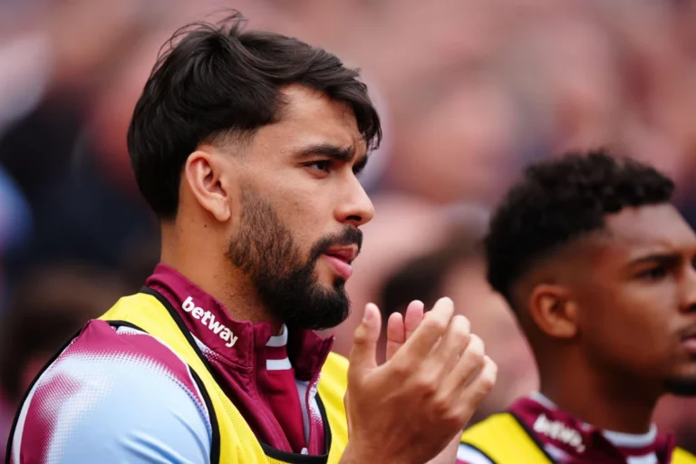Lucas Paqueta répond aux critiques sur son carton rouge ©Alamy