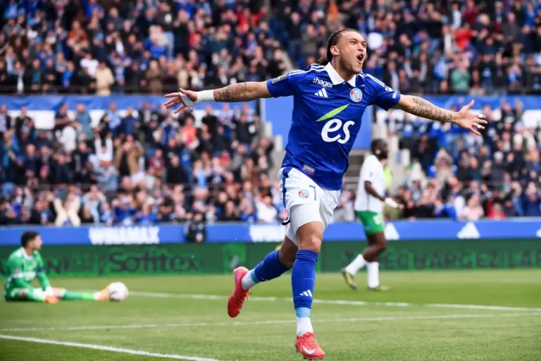 Un départ de Diego Moreira du RC Strasbourg ©Alamy