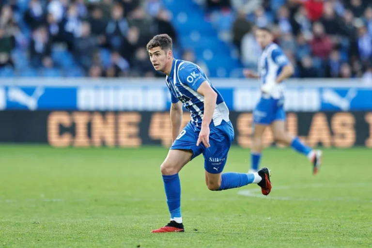 Le jeune Panichelli sous les couleurs d'Alaves @Alamy