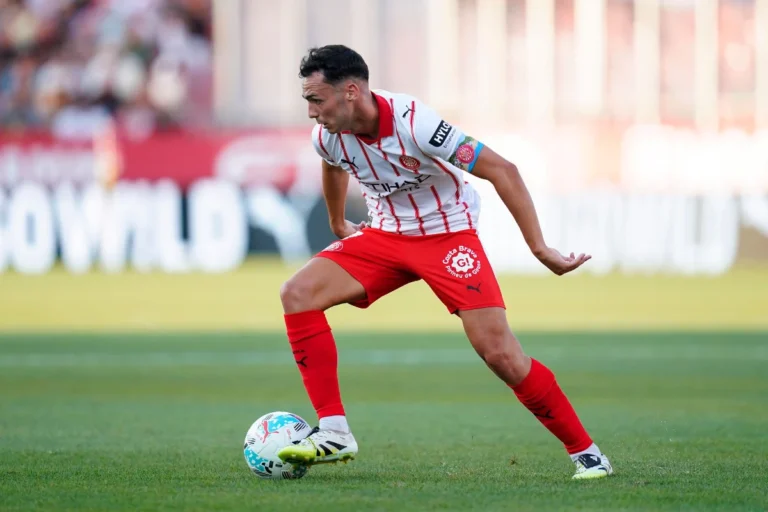 Arnau Martínez avec Gérone @Alamy