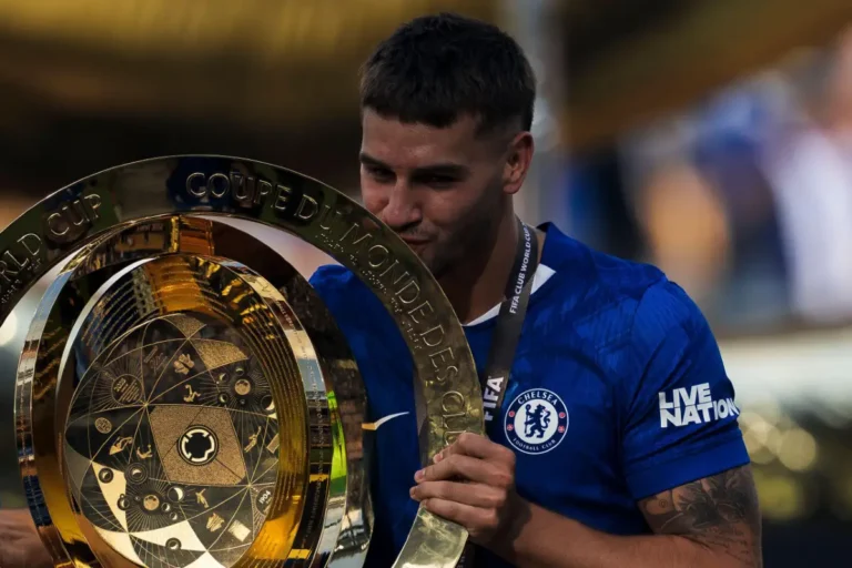 Chelsea : officiel, un ancien attaquant du Barça exilé