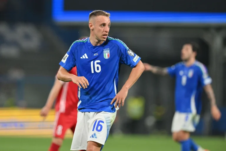 Davide Frattesi avec l'Italie @Alamy