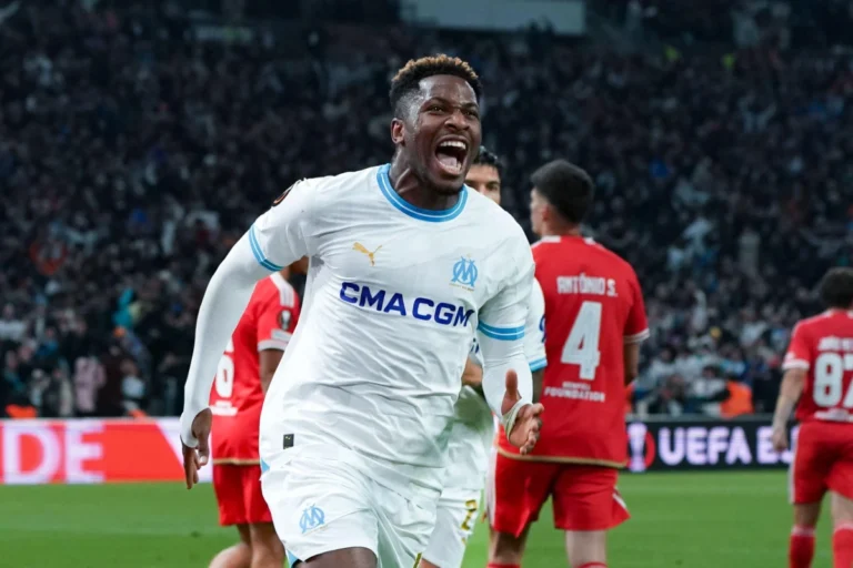 Faris Moumbagna visé par Lille ©Alamy