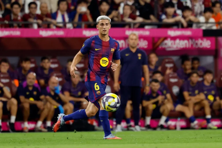 Gavi avec le FC Barcelone @Alamy