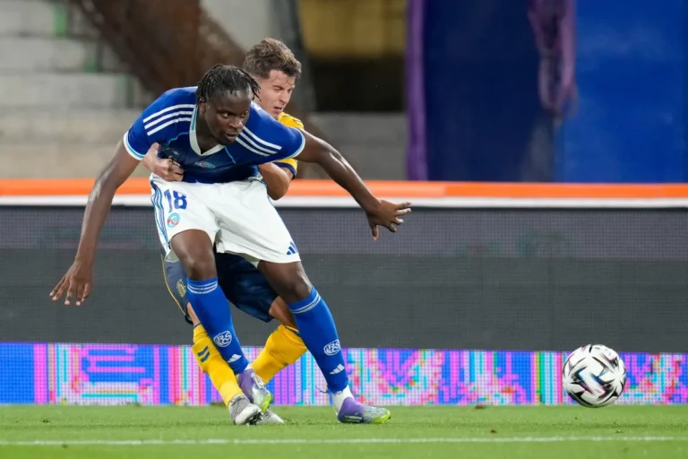 Junior Mwanga avec Strasbourg @Alamy