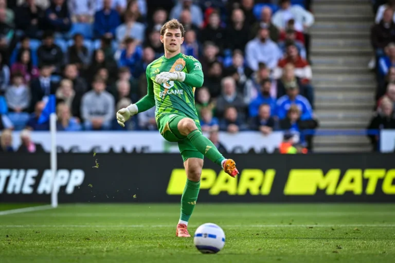 Mads Hermansen avec Leicester City @Alamy