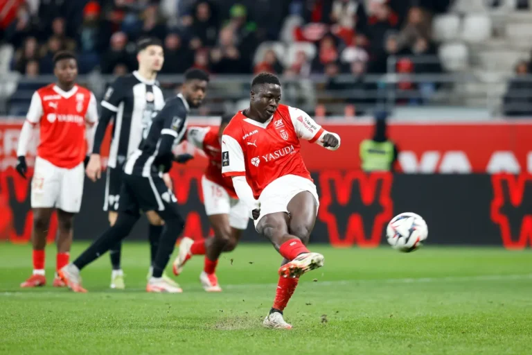 Oumar Diakité avec Reims @Alamy