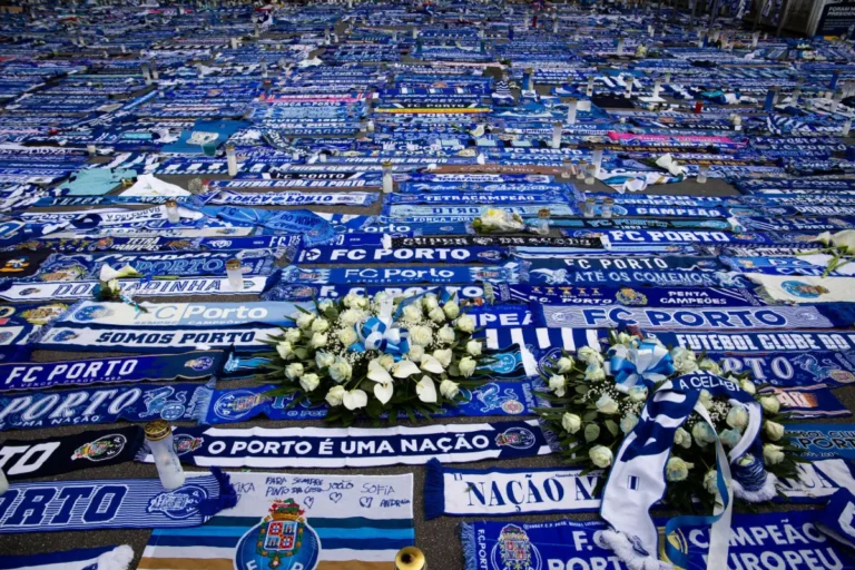 Un réseau de revente illégale de billets dévoilé ©Alamy