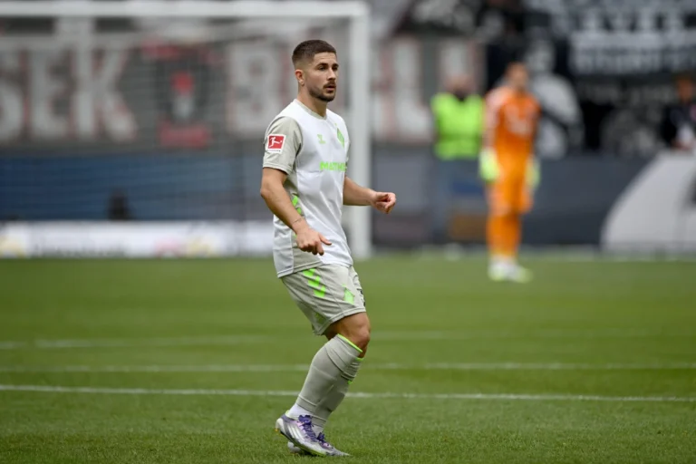 Romano Schmid avec le Werder Brême @Alamy