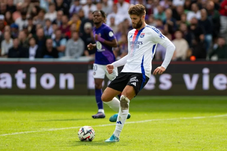Caleta-Car avec Lyon contre Toulouse @Alamy