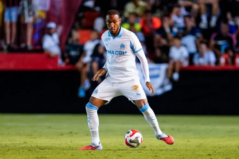 Derek Cornelius sous le maillot de l'OM @Alamy