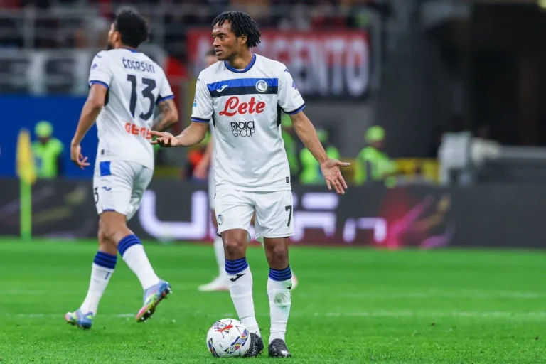 Cuadrado sous le maillot de Bergame @Alamy