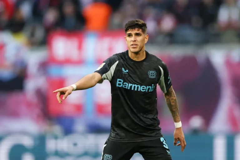 Arsenal : un incroyable défenseur débarque !