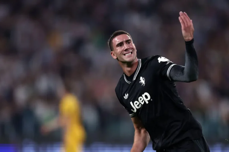 Dusan Vlahovic visé par le Barça ©Alamy