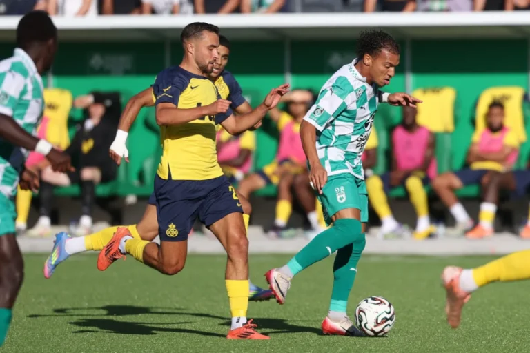 Charles Vanhoutte avec Nice @Alamy