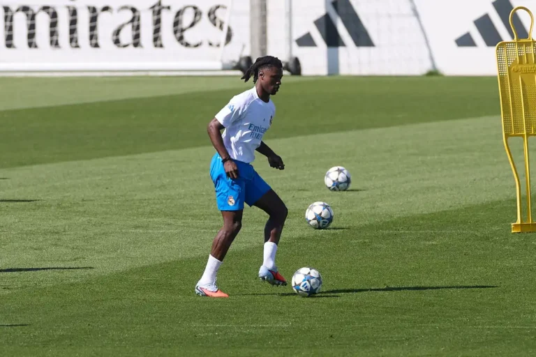 Eduardo Camavinga avec le Real Madrid @Alamy