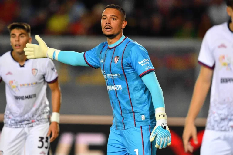 Elia Caprile avec Cagliari @Alamy