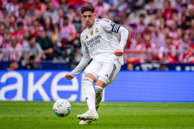 Fede Valverde sous le maillot du Real Madrid @Alamy