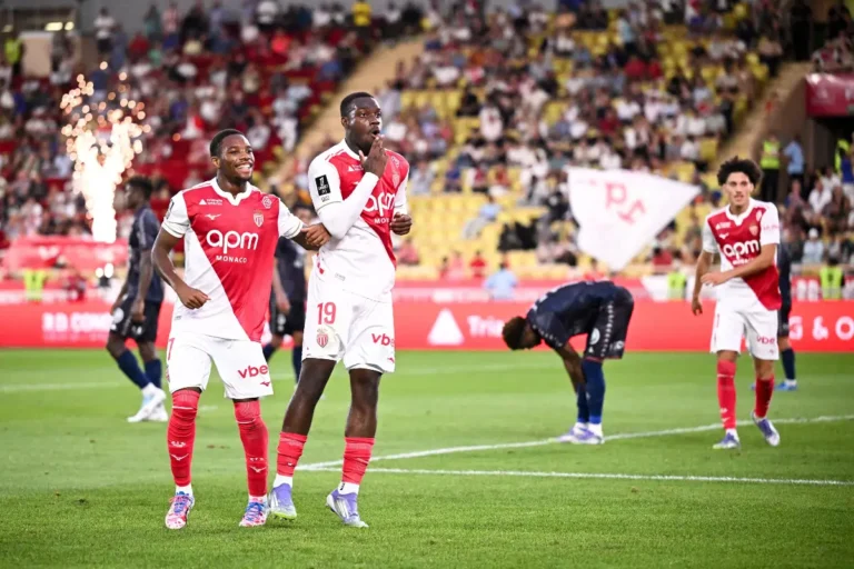 George Ilenikhena buteur avec l'AS Monaco @Alamy
