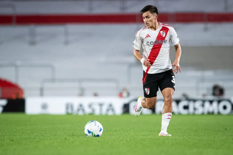 Ian Subiabre sous le maillot de River Plate @Alamy