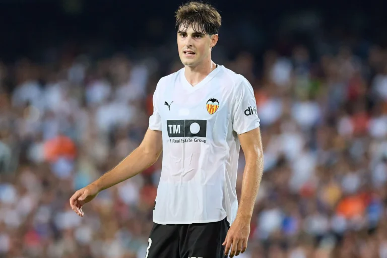 Javi Guerra avec le FC Valence @Alamy