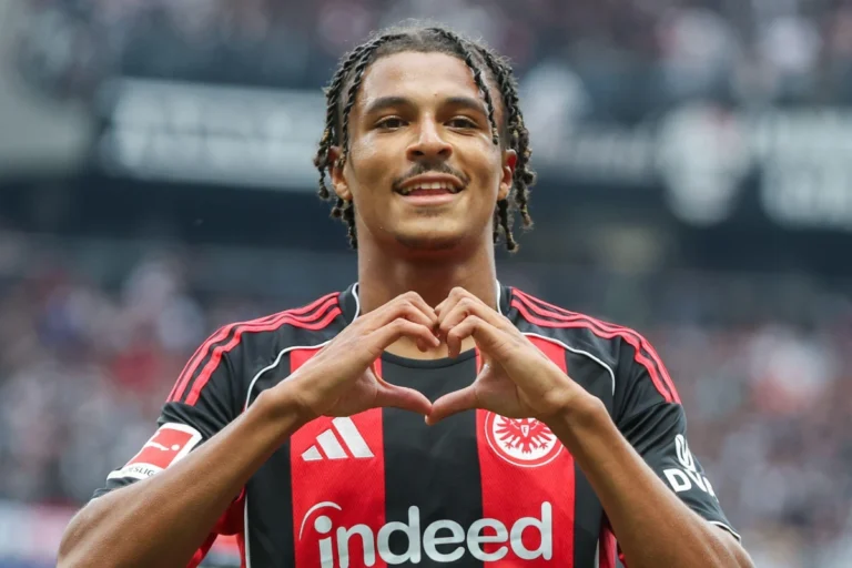 Jean-Mattéo Bahoya visé par Liverpool ©Alamy