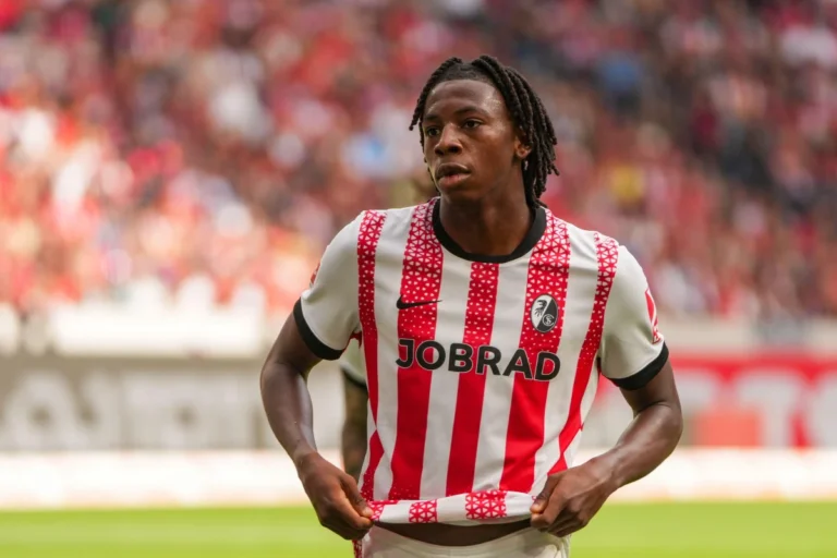 Johan Manzambi sous le maillot de Fribourg @Alamy