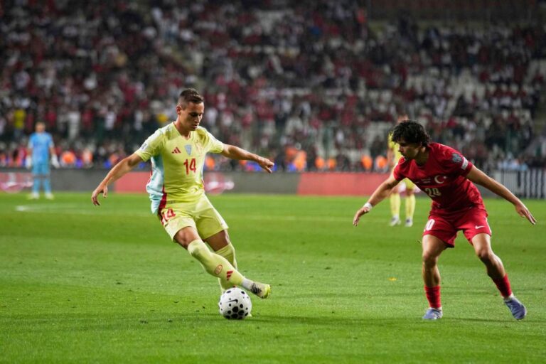 Jorge de Frutos avec l'Espagne @Alamy