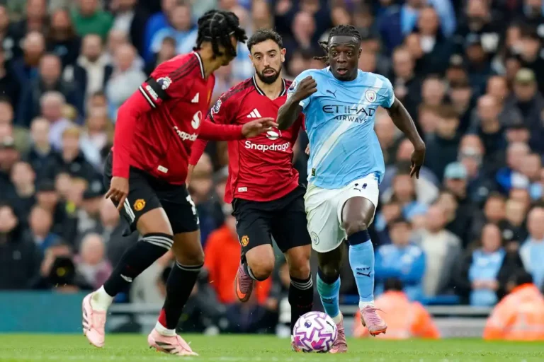 La raison de la grande performance de Jeremy Doku face à Manchester United ©Alamy