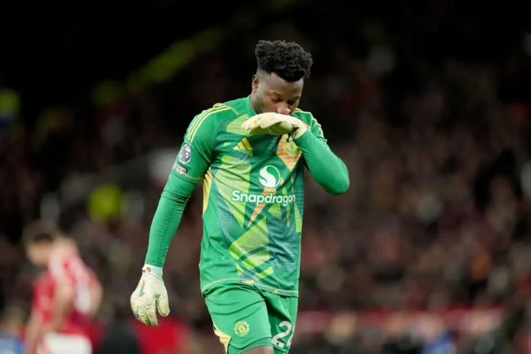Man United : officiel, André Onana en danger