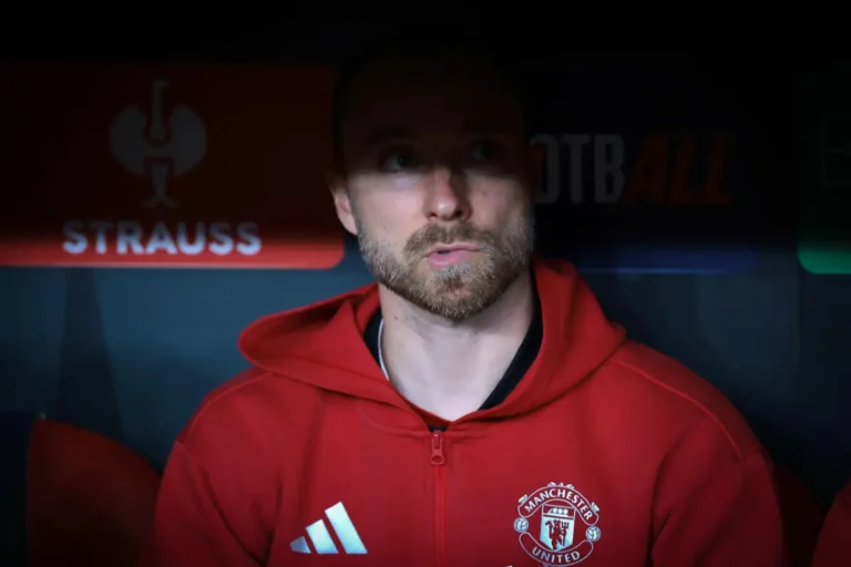 Man United : un joueur mis à la rue sort de l'ombre