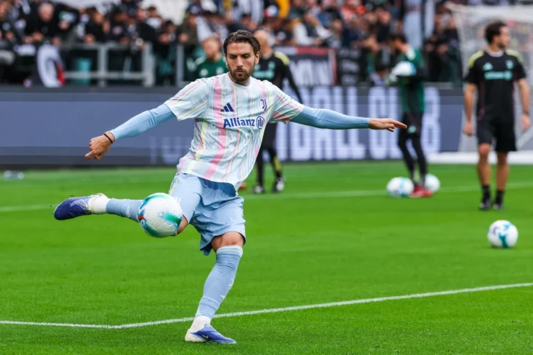Manuel Locatelli visé par Newcastle ©Alamy