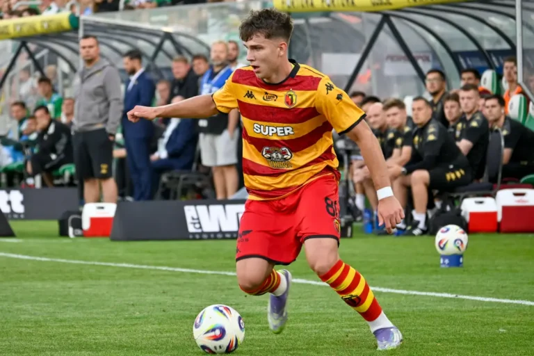 Oskar Pietuszewski visé par le Bayern Munich ©Alamy