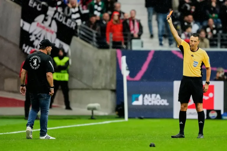 Baumgart dérape: son geste choquant face à Francfort fait scandale