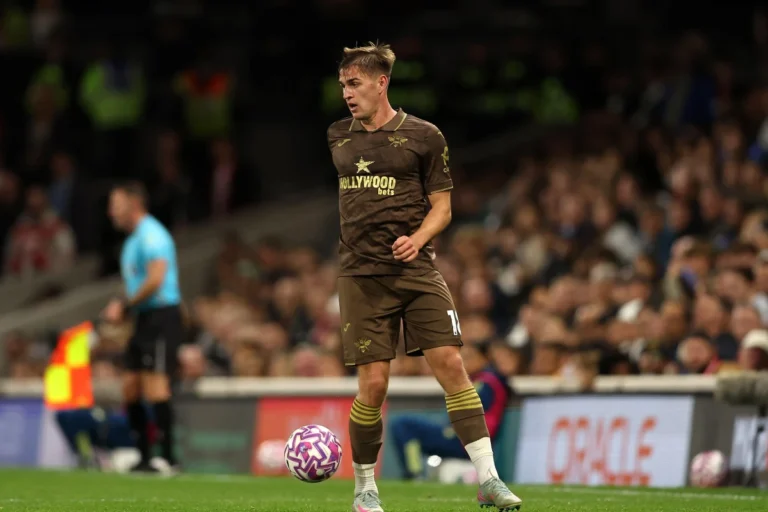 Yehor Yarmoliuk sous le maillot de Brentford @Alamy