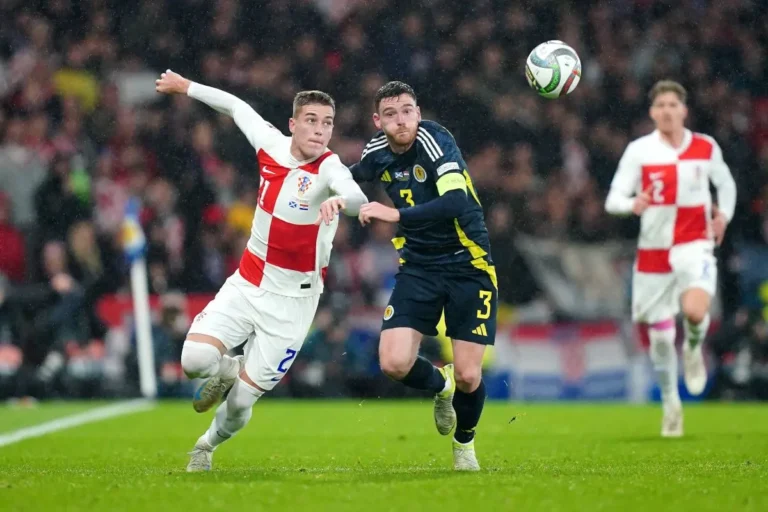 Luka Sucic sous le maillot de la Croatie @Alamy