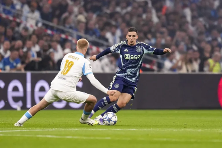 Arthur Vermeeren visé par Chelsea ©Alamy