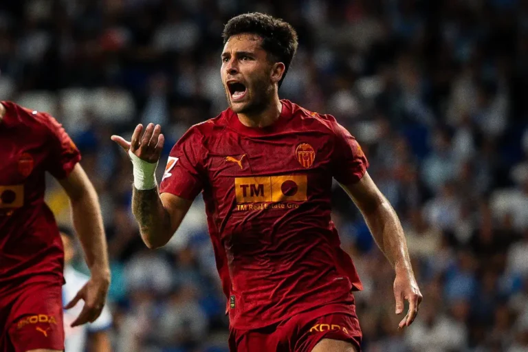 Hugo Duro avec le FC Valence @Alamy