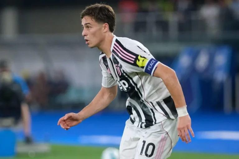 Kenan Yildiz sous le maillot de la Juventus Turin @Alamy