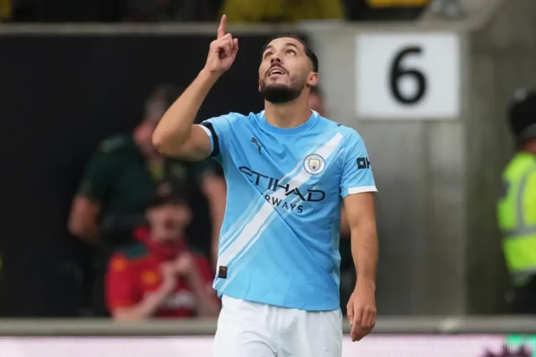 Man City : Guardiola s'extasie sur un ancien de Lyon