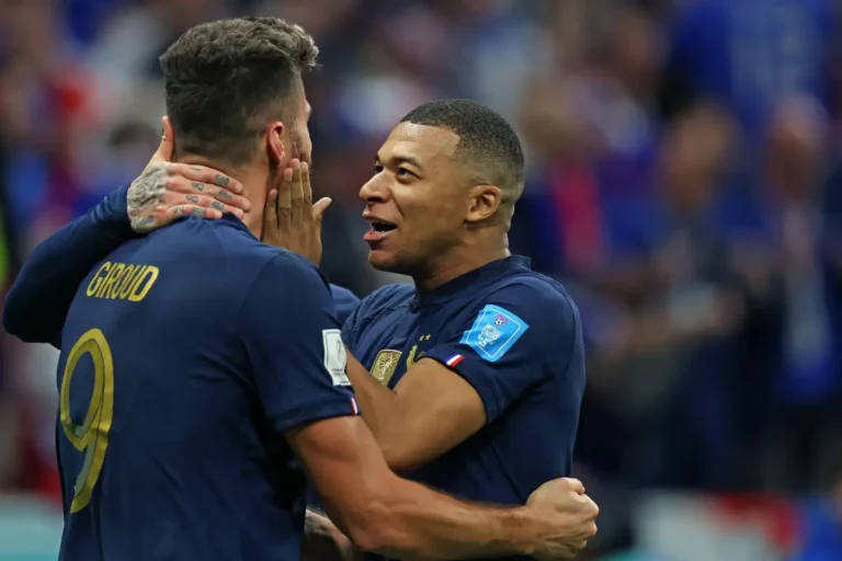 Mbappé menace ouvertement Giroud