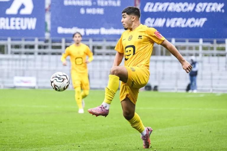 Moncef Zekri sous le maillot du FC Malines @Alamy