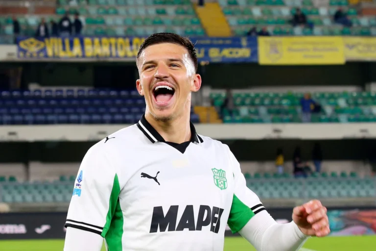 Tarik Muharemovic sous le maillot de Sassuolo @Alamy