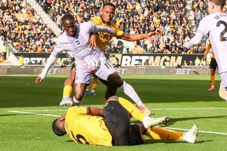 Yankuba Minteh avec Brighton @Alamy