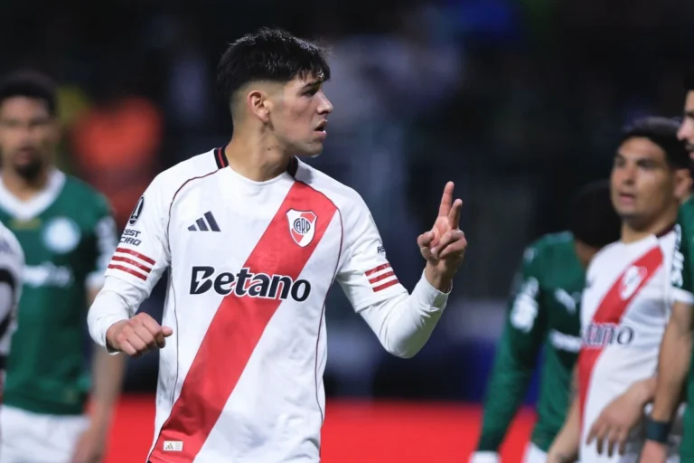 Lautaro Rivero sous le maillot de River Plate @Alamy