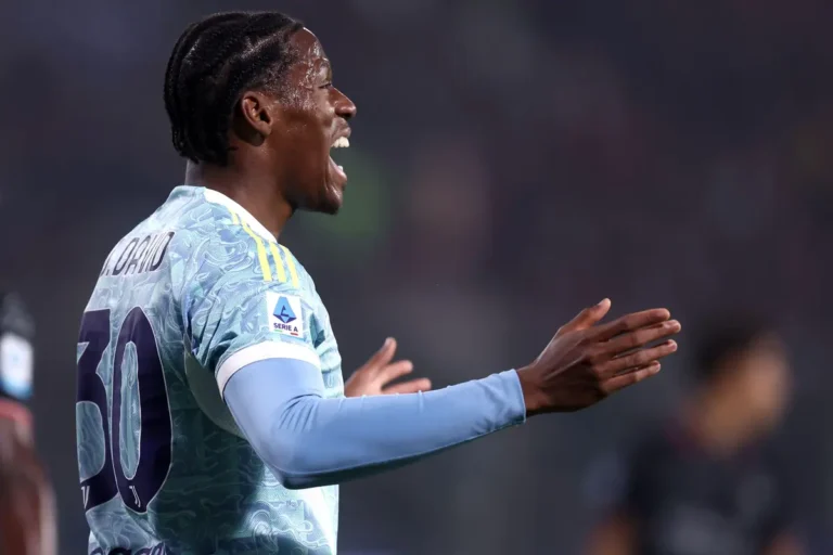 Jonathan David visé par le Milan AC ©Alamy