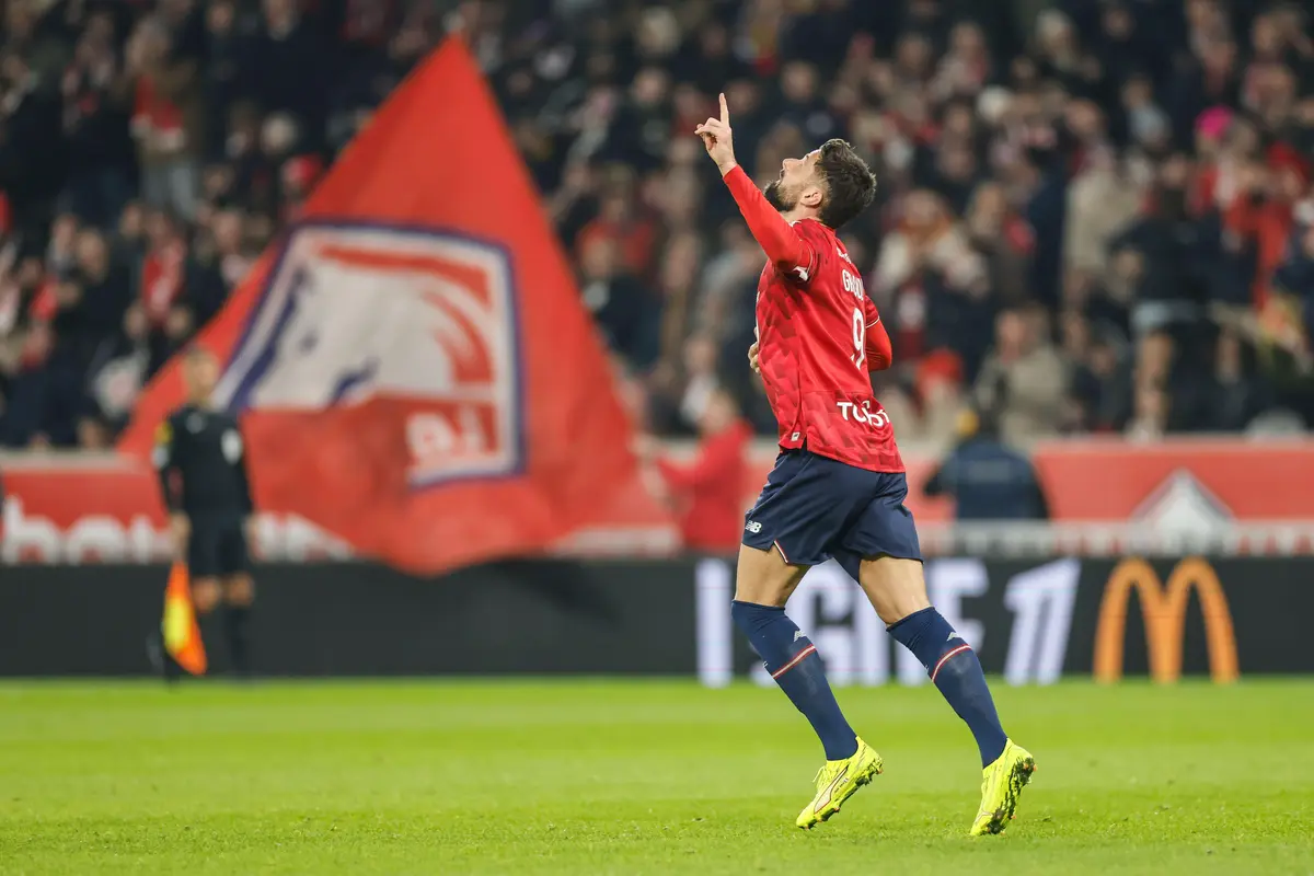 Lille : Olivier Giroud seul au monde